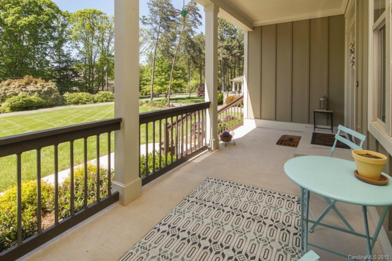 Property image 2 at 117 Yellow Jacket Circle, Mooresville, NC 28117