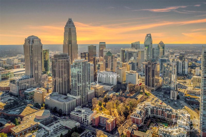 Property image 2 at 127 N Tryon Street, Charlotte, NC 28202