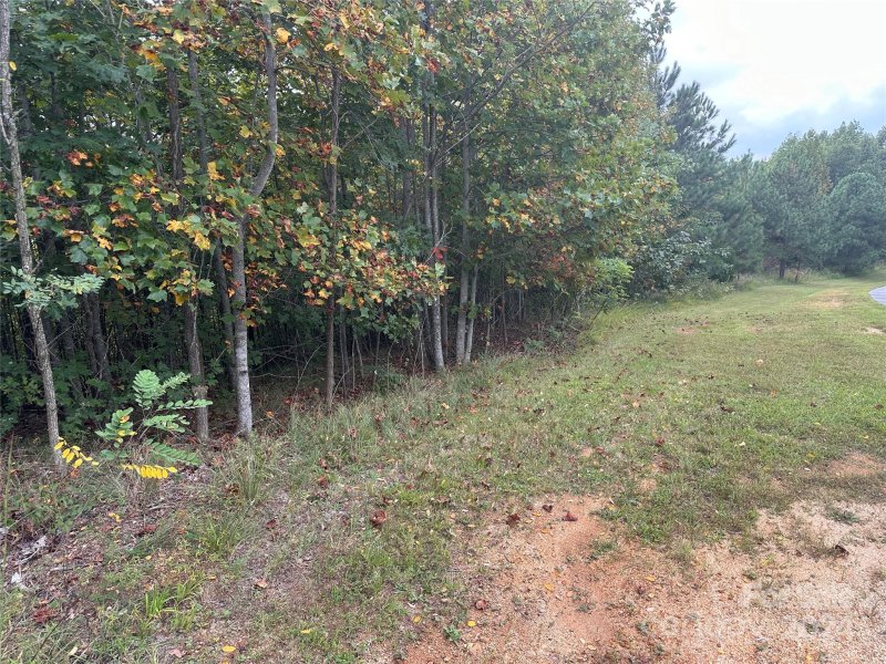 Property image 5 of 311 Scenic Vista Drive in Grandview Peaks, Nebo, NC 28761