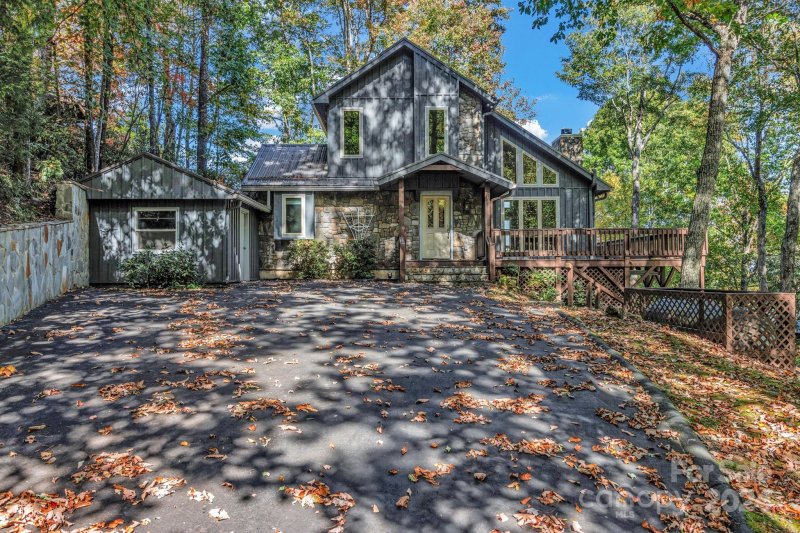 Property image 2 at 122 Kings Ridge Road, Maggie Valley, NC 28751