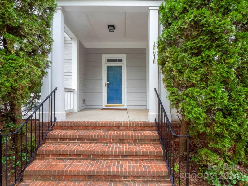 Property image 2 at 10016 Tolleson Avenue, Charlotte, NC 28277