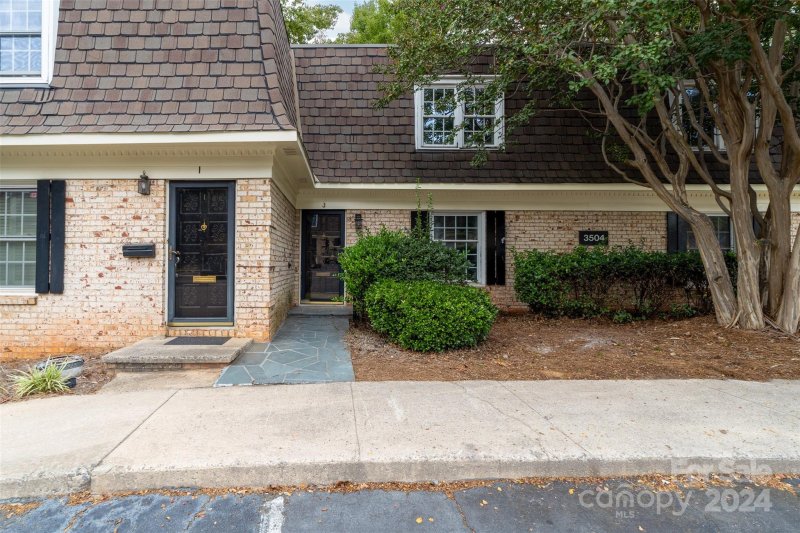 Property image 5 at 3504 Colony Road, Charlotte, NC 28211