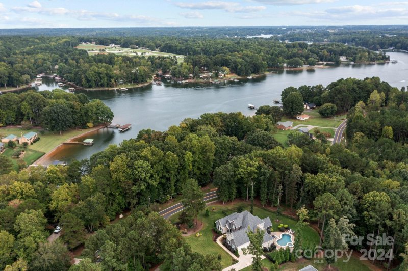 Property image 3 at 130 Bagby Road, Mooresville, NC 28117