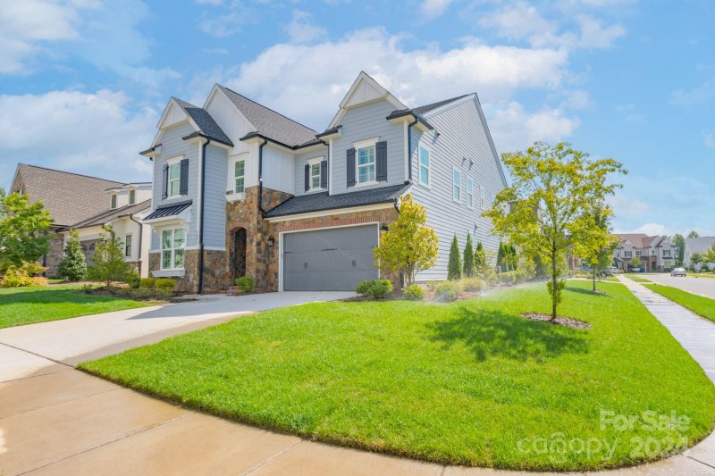 Property image 3 at 1012 Thatcher Way, Fort Mill, SC 29715