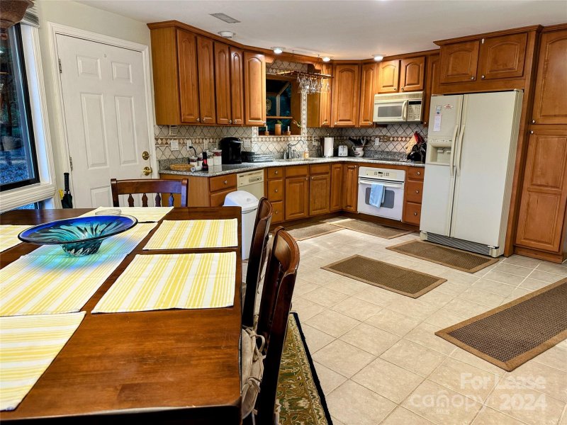 Property image 4 at 424 Lakeview Drive, Tryon, NC 28782