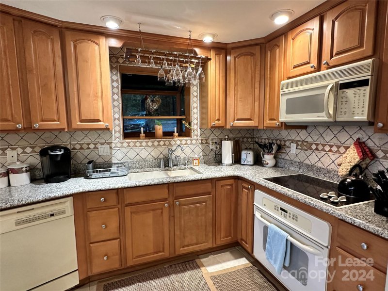 Property image 5 at 424 Lakeview Drive, Tryon, NC 28782