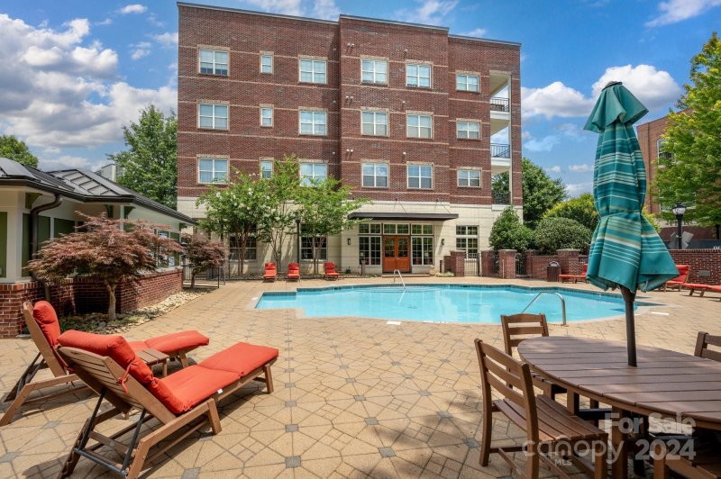 Property image 3 at 42 Schenck Parkway, Asheville, NC 28803