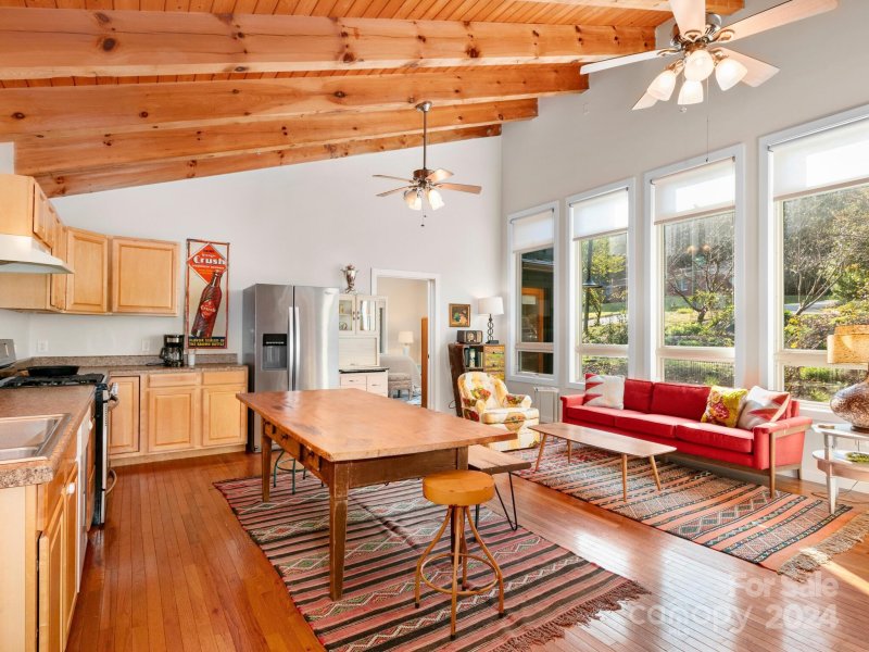 Property image 2 at 63 Jeffress Avenue, Asheville, NC 28803