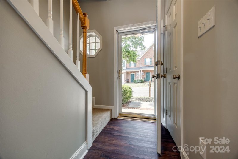 Property image 3 at 2057 Lennox Square Road, Charlotte, NC 28210