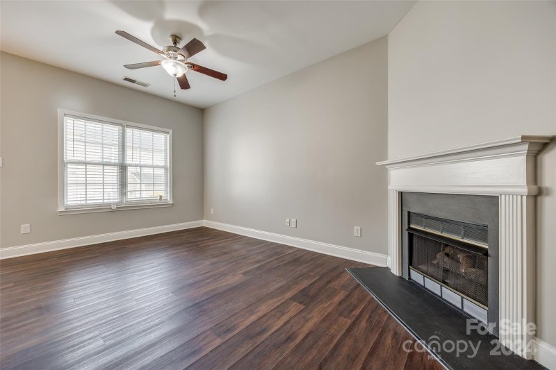 Property image 4 at 2057 Lennox Square Road, Charlotte, NC 28210