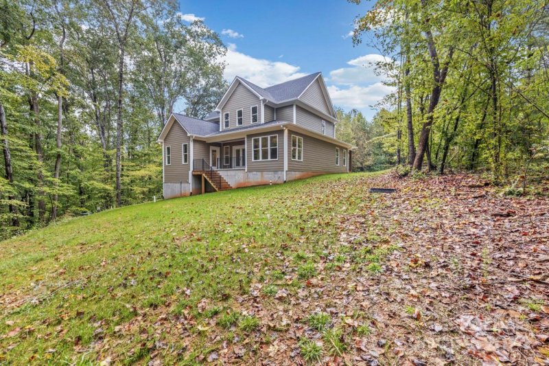 Property image 5 at 3171 Stonemill Path, Sherrills Ford, NC 28673