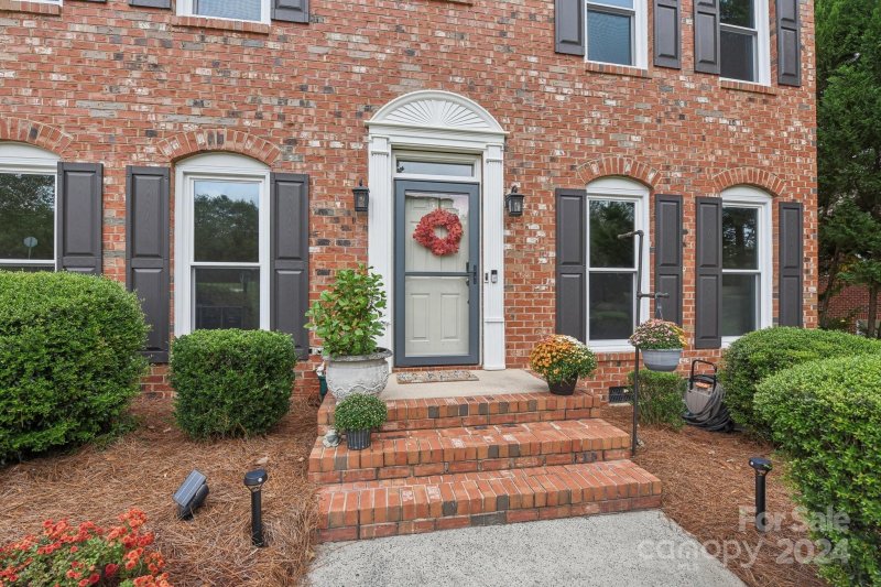 Property image 5 at 10738 Ridge Acres Road, Charlotte, NC 28214