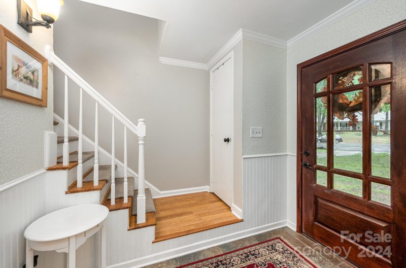 Property image 2 at 807 Odell Court, Matthews, NC 28105