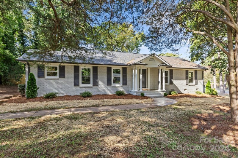 Property image 2 at 5300 Greenbrook Drive, Charlotte, NC 28205