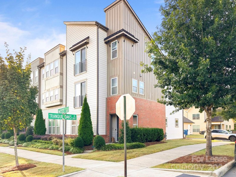 Property image 3 at 3204 Moss Lane, Charlotte, NC 28206