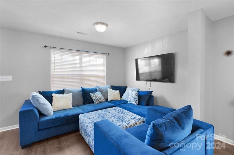 Property image 5 at 2842 Meadow Creek Drive, Dallas, NC 28034