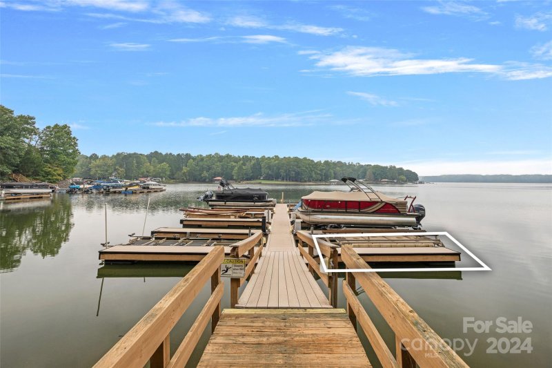 Property image 2 at 8914 Radford Court, Sherrills Ford, NC 28673