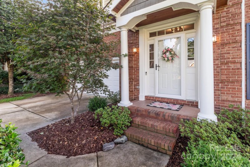 Property image 3 at 16013 Prestwoods Lane, Huntersville, NC 28078