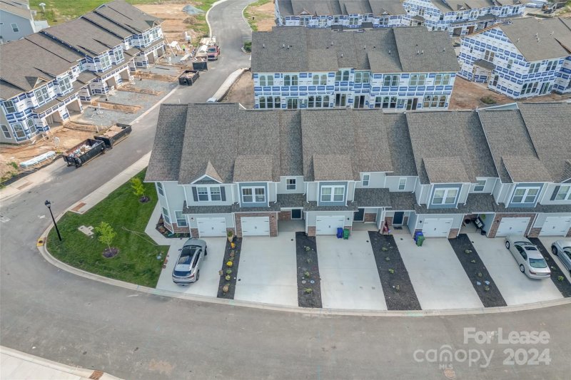 Property image 4 at 131 Creekview Road, Hendersonville, NC 28792