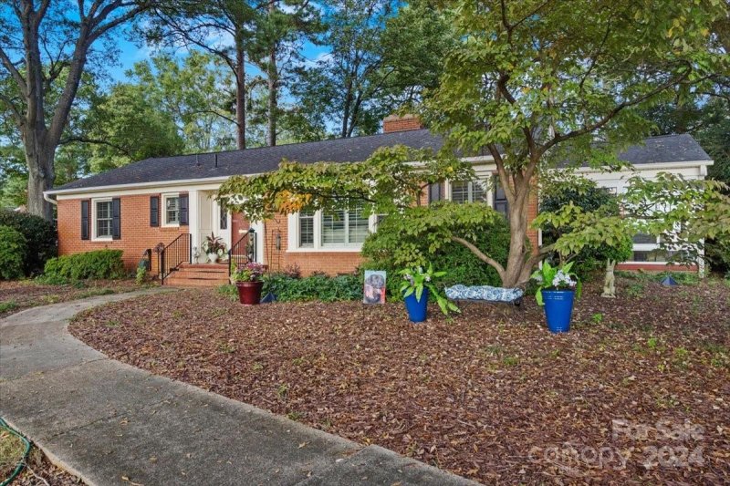 Property image 3 at 1302 Park Lane, Gastonia, NC 28052
