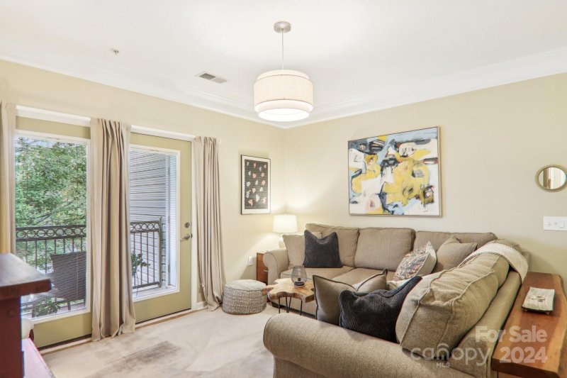 Property image 4 at 736 Appeldoorn Circle, Asheville, NC 28803