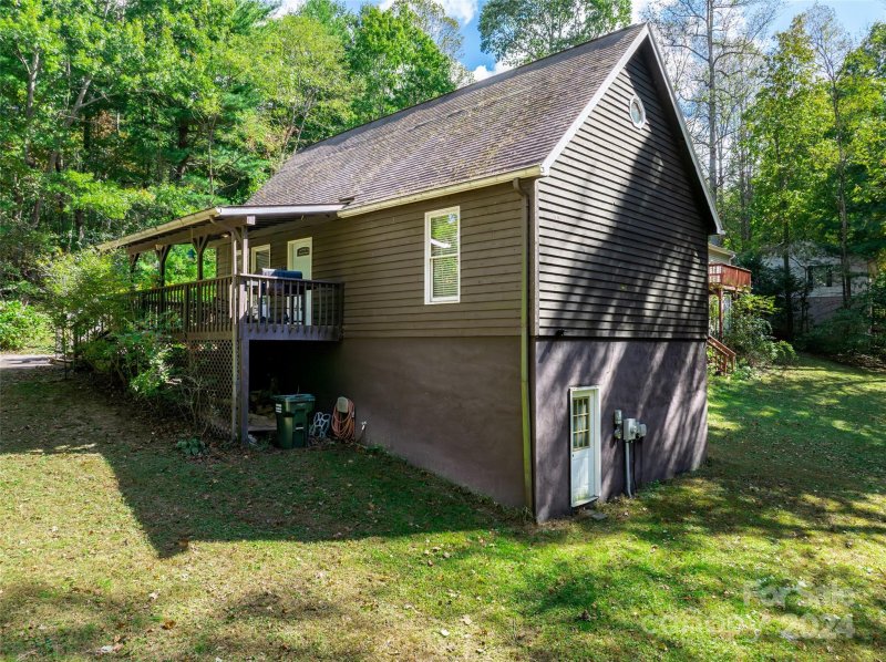 Property image 2 at 204 Mint Way, Flat Rock, NC 28731