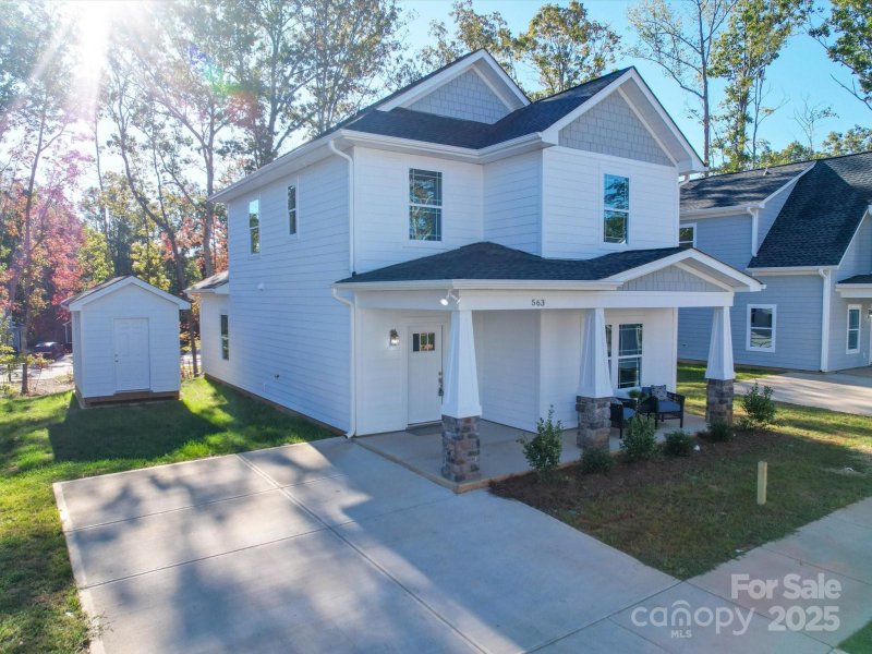 Property image 4 at 563 Geneva Circle, Gastonia, NC 28056