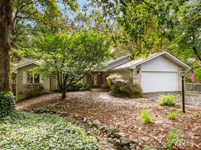 1841 Riverview Court