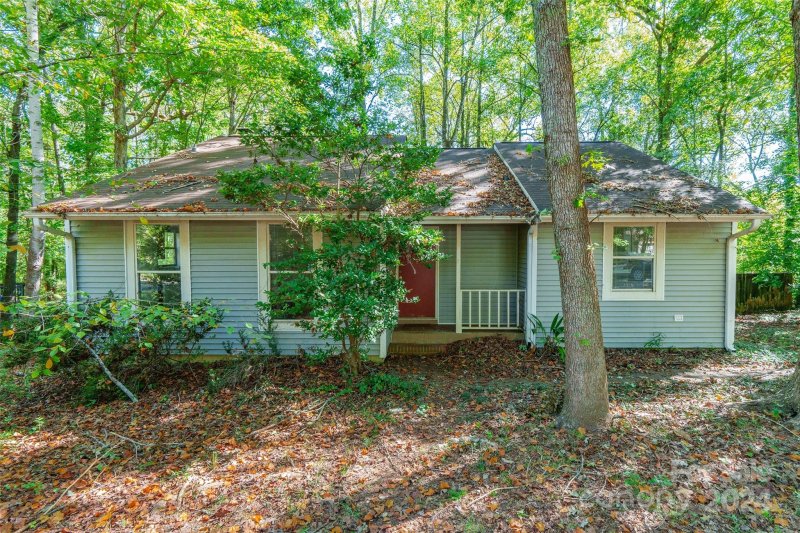 Property image 2 at 5530 Great Wagon Road, Charlotte, NC 28215