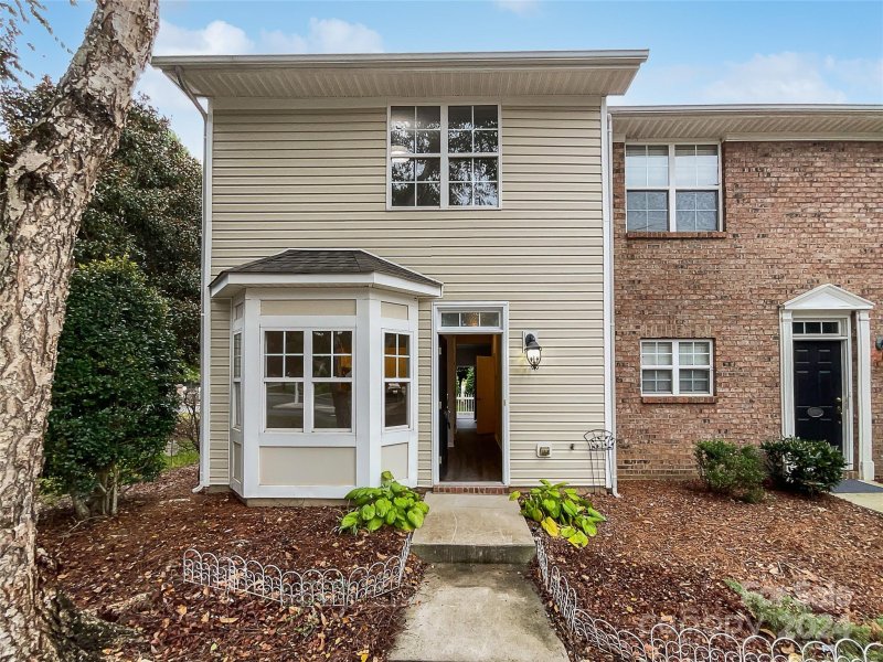 11509 Savannah Creek Drive