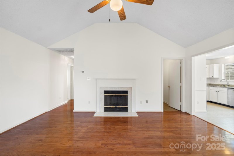 Property image 3 at 10423 Brawley Lane, Charlotte, NC 28215