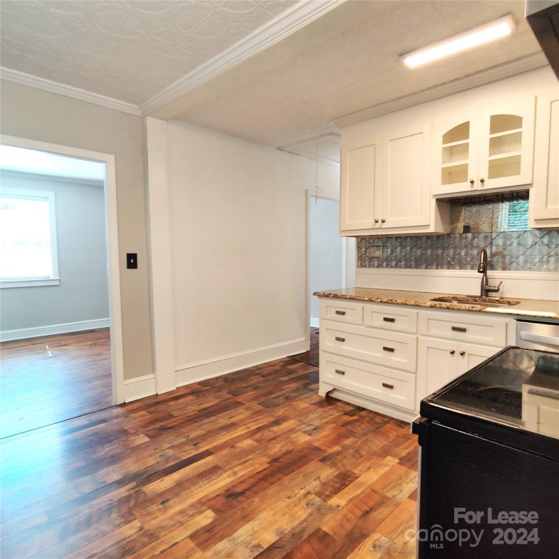 Property image 4 at 3417 Draper Avenue, Charlotte, NC 28205