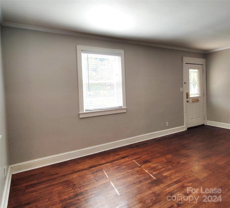 Property image 5 at 3417 Draper Avenue, Charlotte, NC 28205