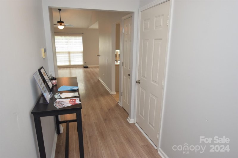 Property image 5 at 10324 Roundleaf Drive, Charlotte, NC 28213