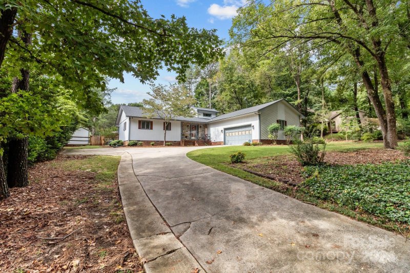 Property image 4 at 8092 Golf Course Drive, Denver, NC 28037