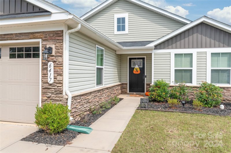 Property image 2 at 6417 Brawley Ann Drive, Charlotte, NC 28215