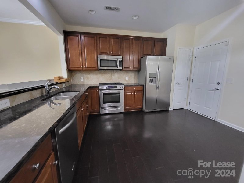 Property image 3 at 16111 Annahill Court, Charlotte, NC 28277