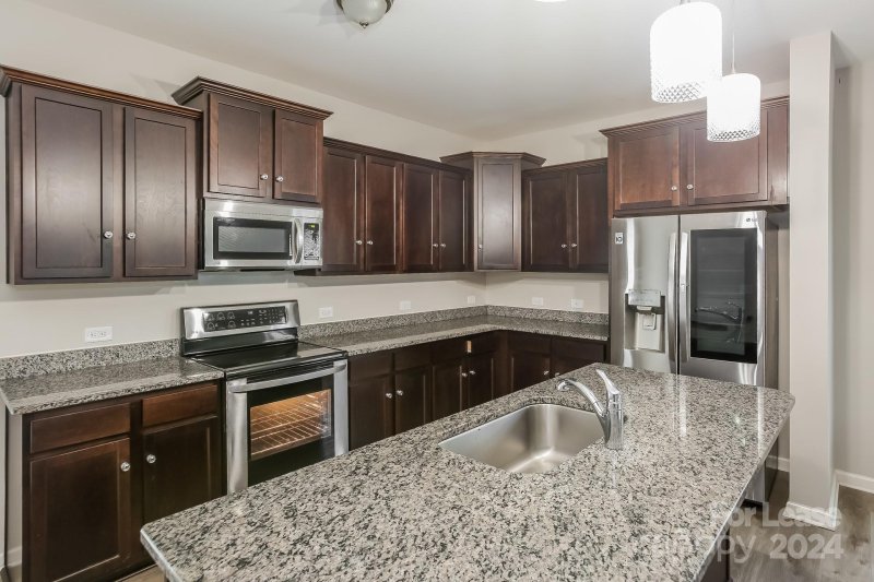 Property image 4 at 1602 Sandhill Oak Court, Landis, NC 28088