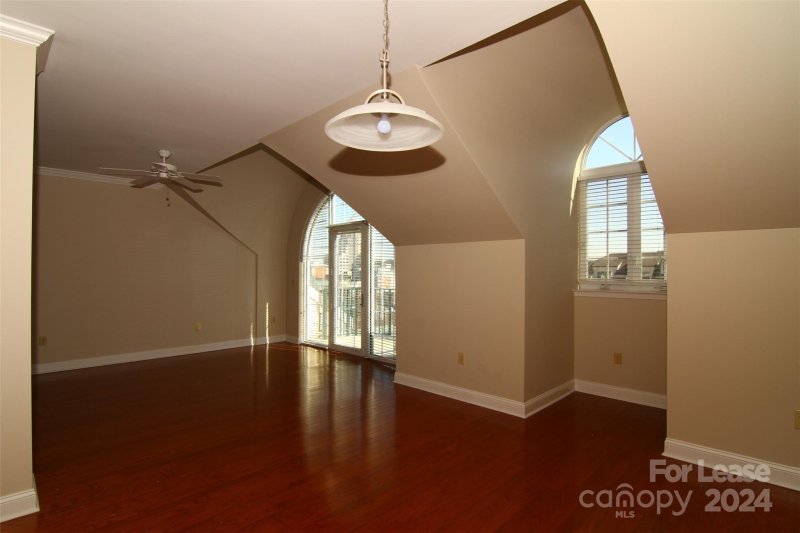 Property image 5 at 300 W 5th Street, Charlotte, NC 28202
