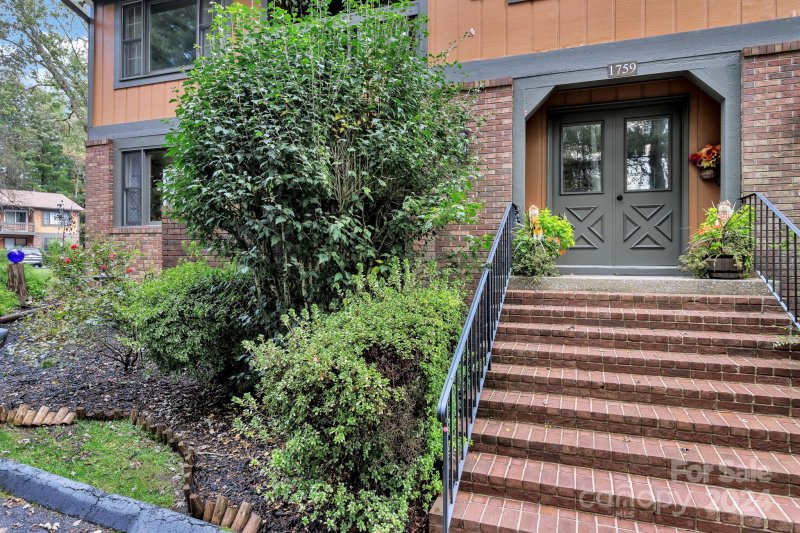 Property image 3 at 1759 Haywood Manor Road, Hendersonville, NC 28791