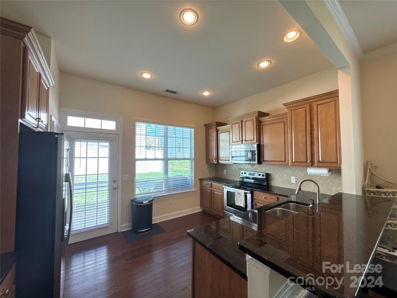 Property image 3 at 525 Park View Drive, Belmont, NC 28012