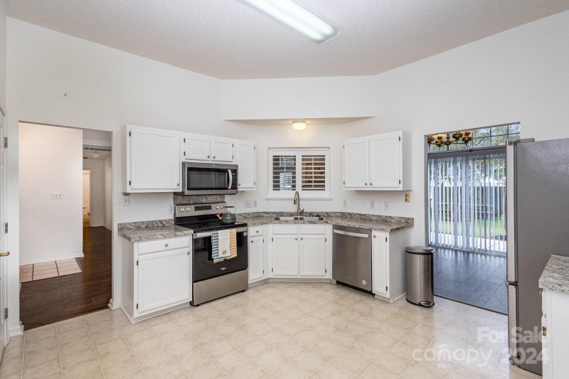 Property image 3 at 4979 Bentridge Drive, Concord, NC 28027