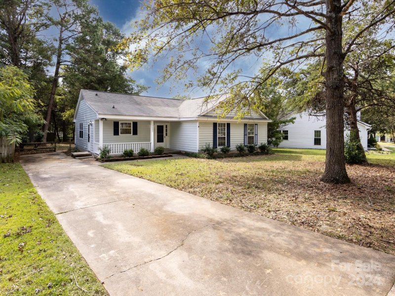 Property image 2 at 13808 Dannemara Drive, Pineville, NC 28134