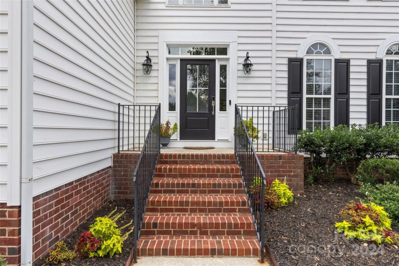 Property image 3 at 8909 Creekstone Road, Waxhaw, NC 28173