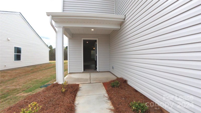 Property image 4 at 2118 Transatlantic Avenue, Charlotte, NC 28215