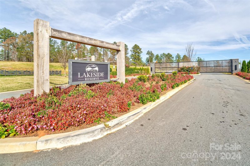 3084 Mount Harvard Court