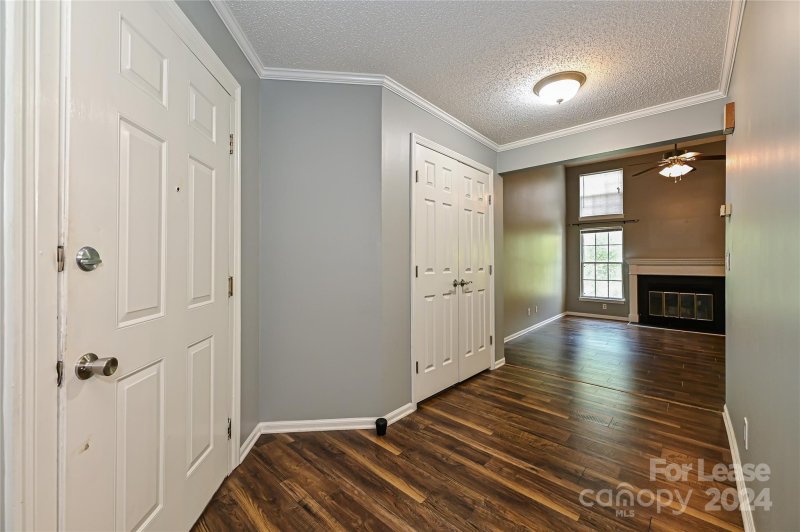 Property image 2 at 19901 Henderson Road, Cornelius, NC 28031