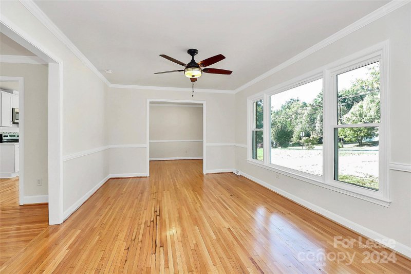 Property image 4 at 3216 Archdale Drive, Charlotte, NC 28210