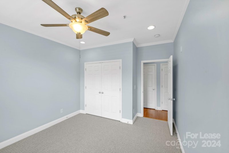 Property image 5 at 1000 Woodlawn Road, Charlotte, NC 28209