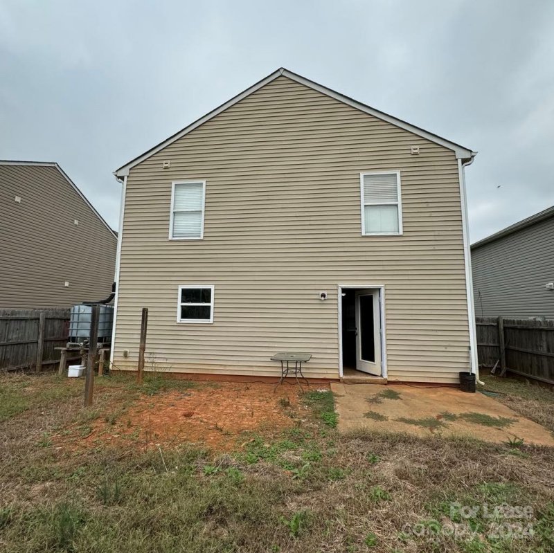 5210 Kyliglen Lane
